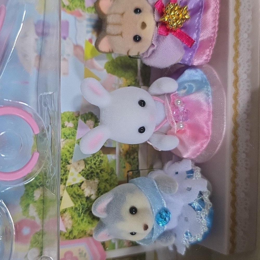 Calico Critters Royal Princess Set, Rare-Hard To Find, New, With Accessories - Picture 8 of 12